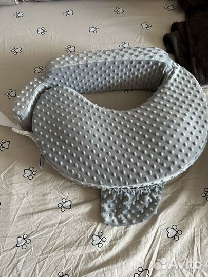 Подушка для кормления новая