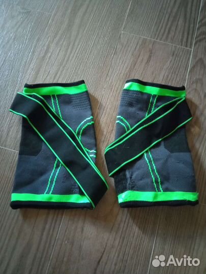 Наколенники