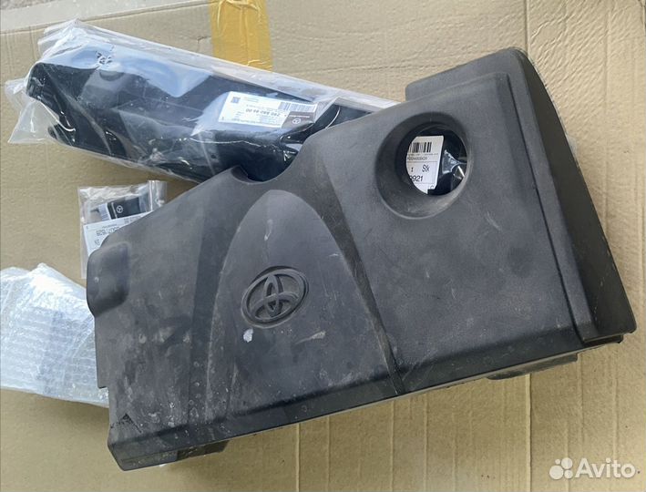 Крышка двигателя Toyota Camry, viii (XV70) 2.5