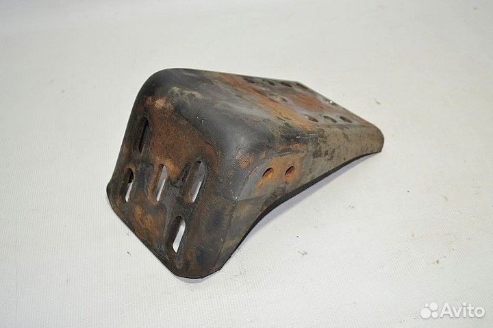 Кронштейн переднего бампера, левый mercedes-benz 2