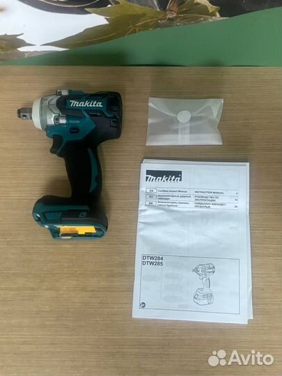 Аккумуляторный ударный гайковерт Makita DTW285Z