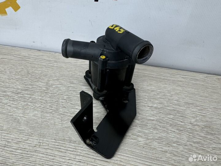 Насос системы охлаждения Audi A4 B8 2009