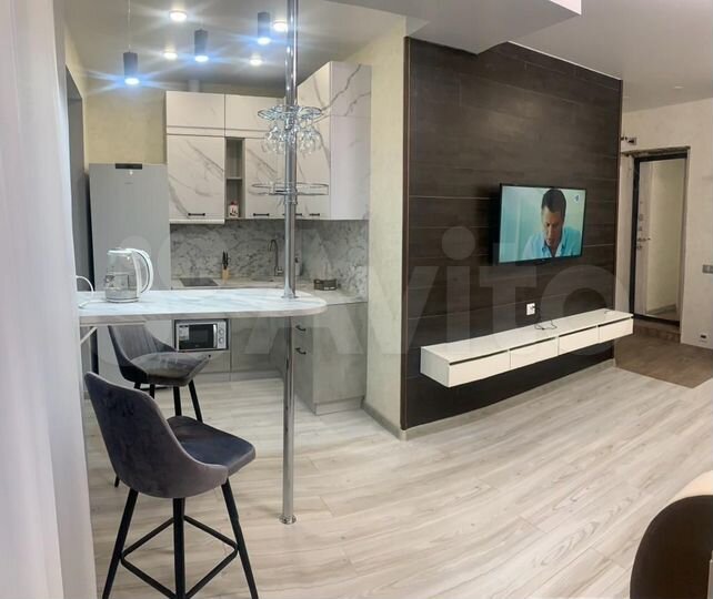 2-к. квартира, 42 м², 2/4 эт.