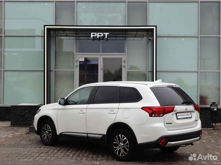 Mitsubishi Outlander 2.0 CVT, 2018, 106 983 км
