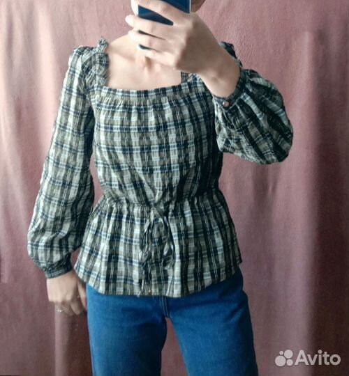 Блузка с объемными рукавами 44 размер