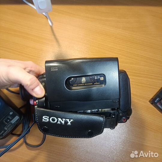 Sony CCD-TR490E японская видеокамера