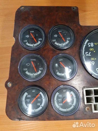 Панель приборов freightliner century