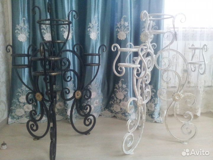 Кованые подставки для цветов