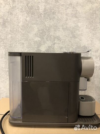 Кофемашина nespresso с капучинатором