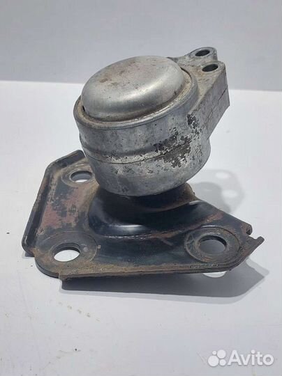 Подушка крепления двигателя Ford Fusion