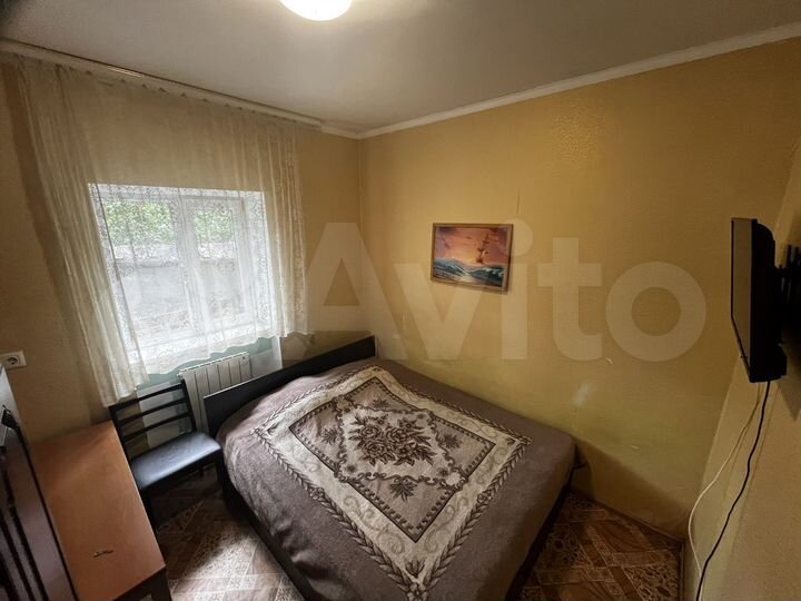 Комната 13 м² в 4-к., 2/4 эт.