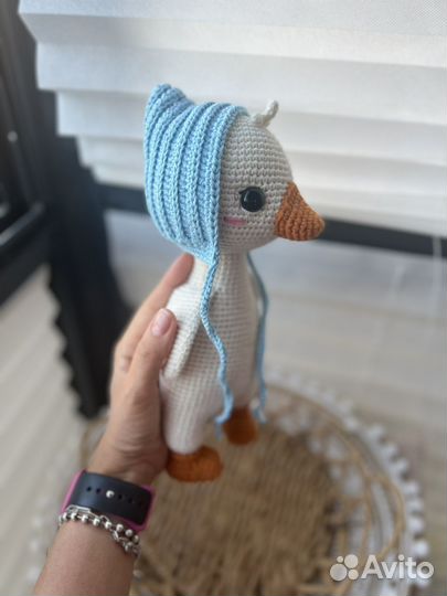 Вязаная игрушка гусь