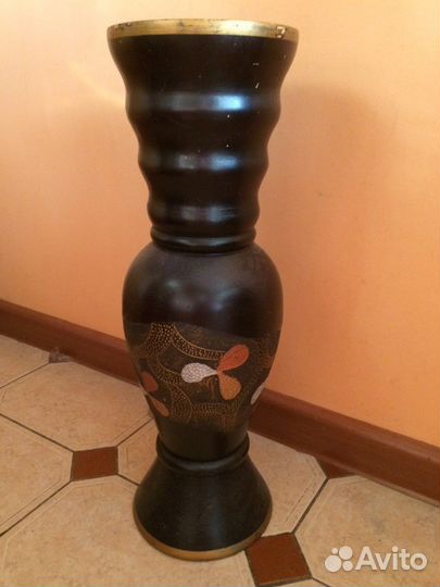 Ваза из мангового дерева