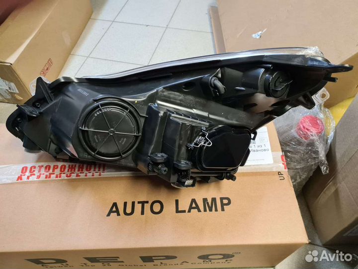 Фара правая Opel Corsa D