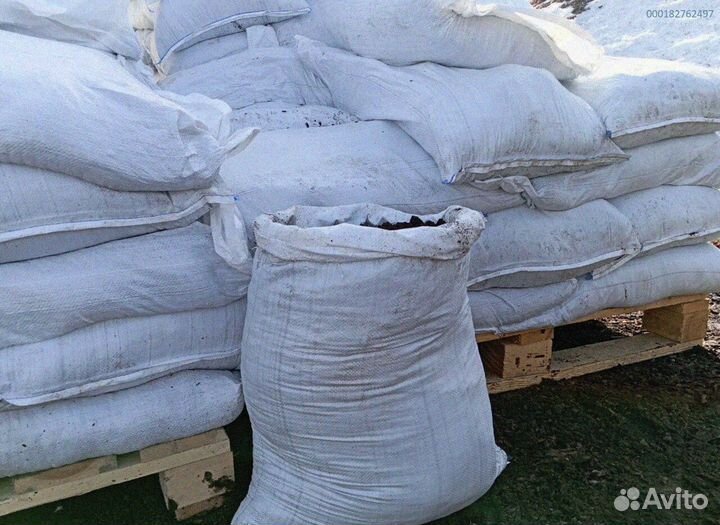 Плодородная земля в мешках