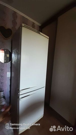 Холодильник бу стинол