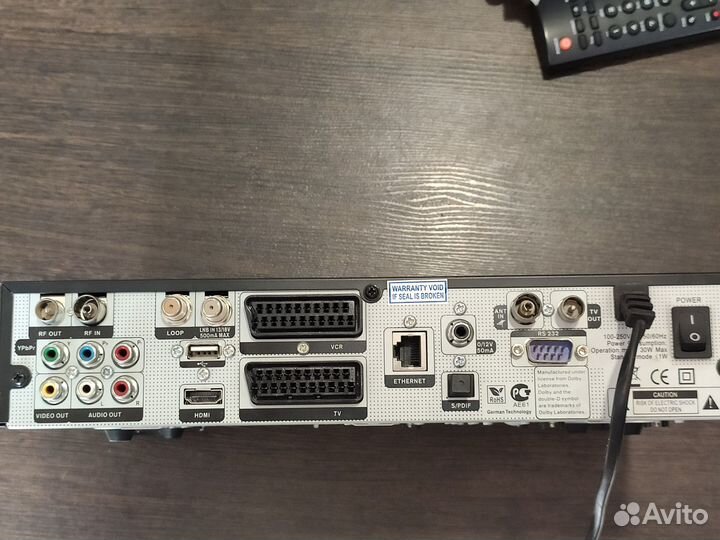 Цифровой комбинированный hdtv приемник Gi ST7699