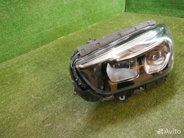 Фара левая Mercedes-Benz B-Class
