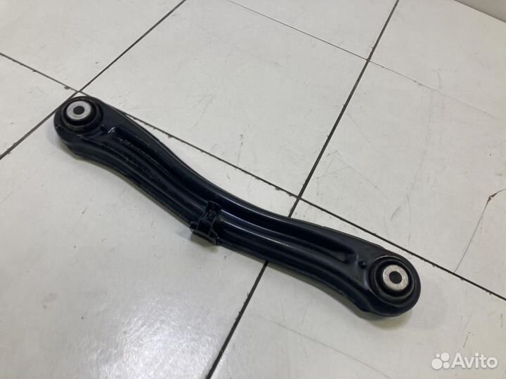 Рычаг задний поперечный правый Mercedes-Benz M-Cla
