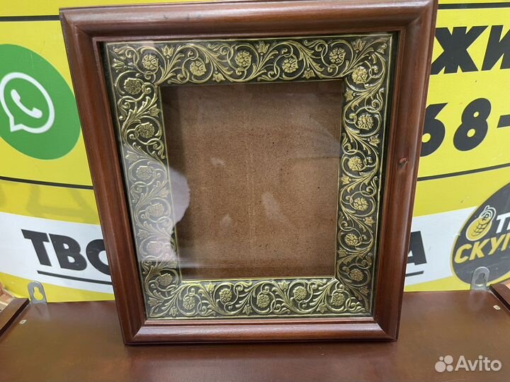 М.21251 Киот и полка под икону