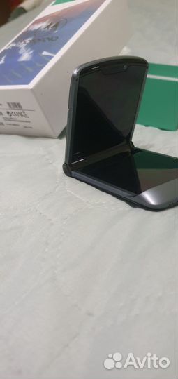 Motorola RAZR, 16 ГБ