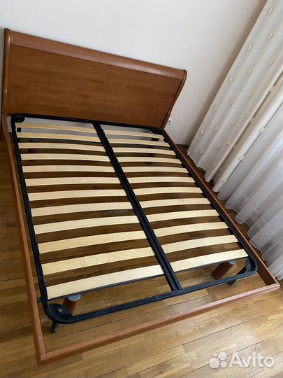 Кровать двухспальная 160 200 бу
