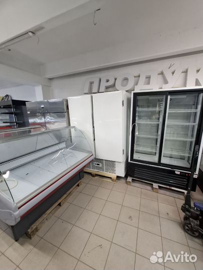 Холодильный шкаф