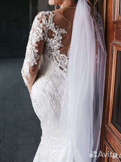 Свадебное сверкающее платье со шлейфом, торг