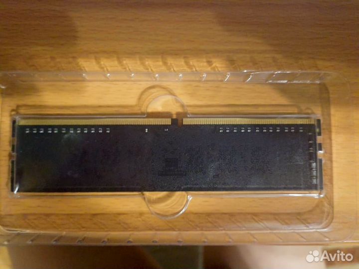 Оперативная память qumo QUM4U-8G2400P16 8 гб