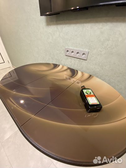 Кухонный стол