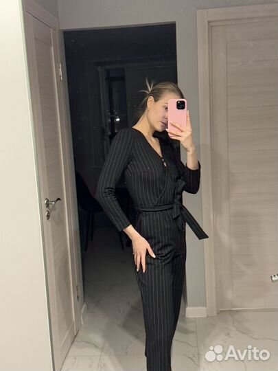 Брючный костюм женский Zarina