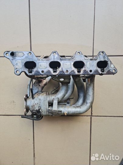 Впускной коллектор Mitsubishi Lancer IX