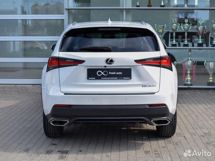Lexus NX 2.0 AT, 2018, 51 901 км