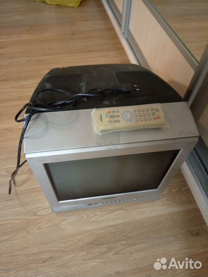 Телевизор цветной Тошиба