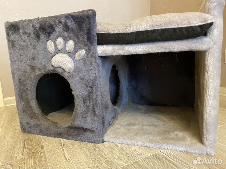 Домик для кошки с когтеточкой