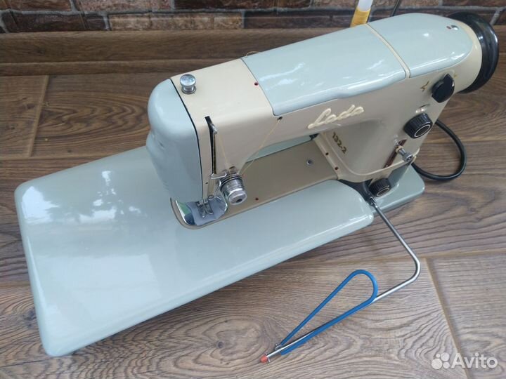 Швейная машина LADA 132-2 (лада 132)