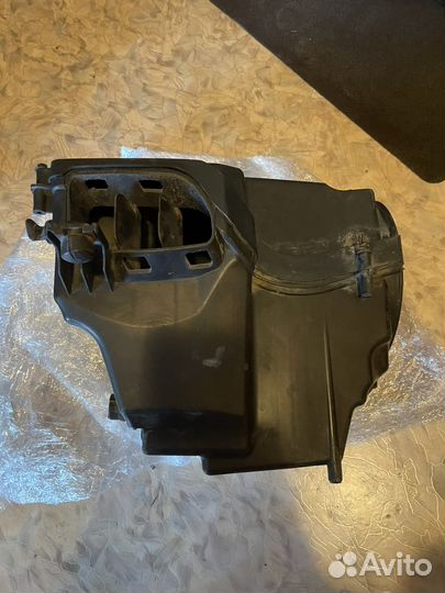 Корпус воздушного фильтра Volvo s40 Ford Focus