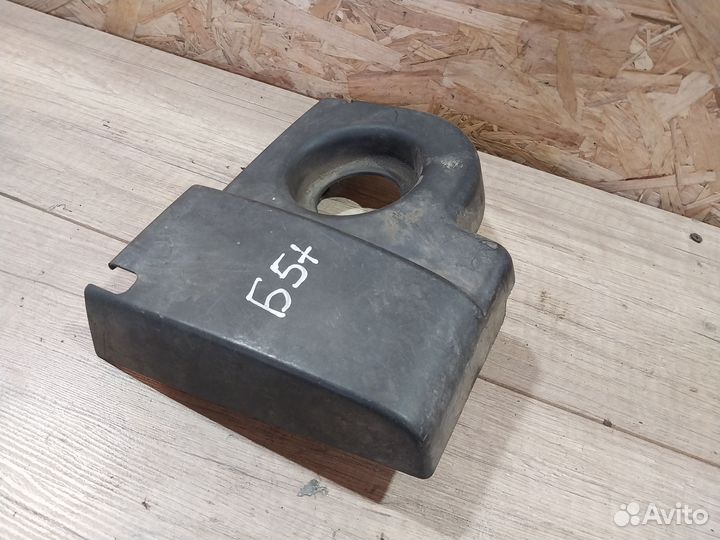 Накладка бачка гидроусилителя Volkswagen Passat B5