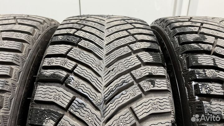 Michelin X-Ice North 4 245/45 R19 102H