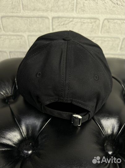 Karl lagerfeld бейсболка