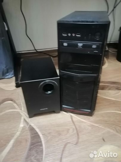 Компьютер и subwoofer