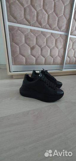 Кроссовки 36 размер