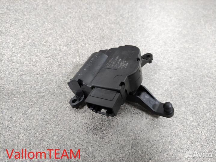 Лот T330 Сервопривод заслонки печки VW Touareg