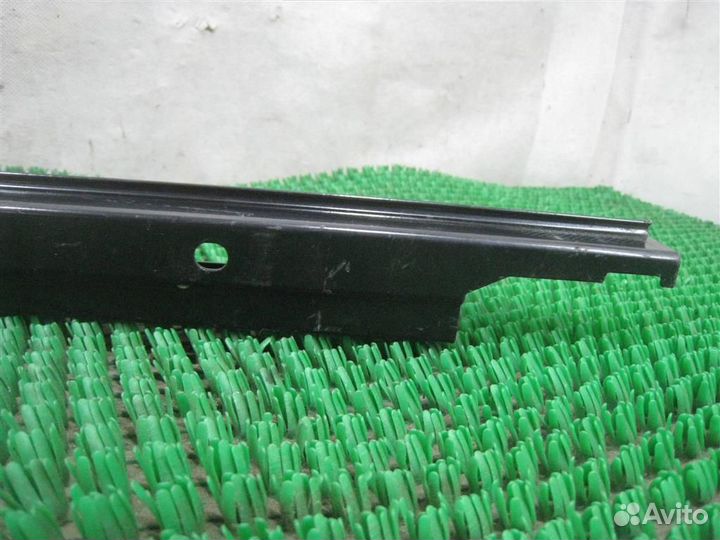 Направляющая сдвижной двери Renault Kangoo 2 (KW0