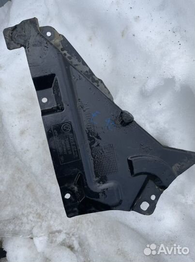 Задняя часть переднего подкрылка бмв 3-Е90 Х1-Е84