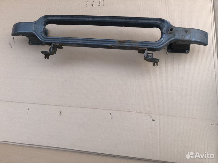 Усилитель переднего бампера Peugeot 407