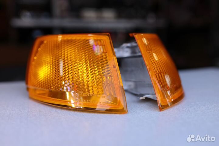 Желтые поворотники на ваз 2110
