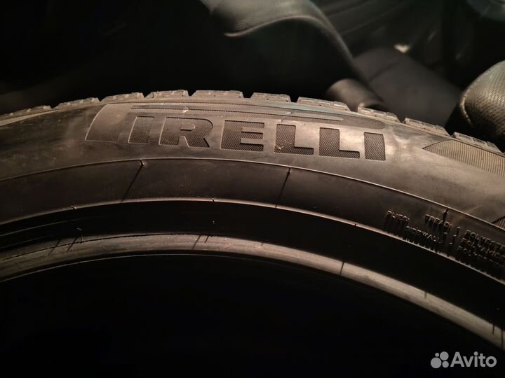 Pirelli Ice Zero FR 225/55 R18