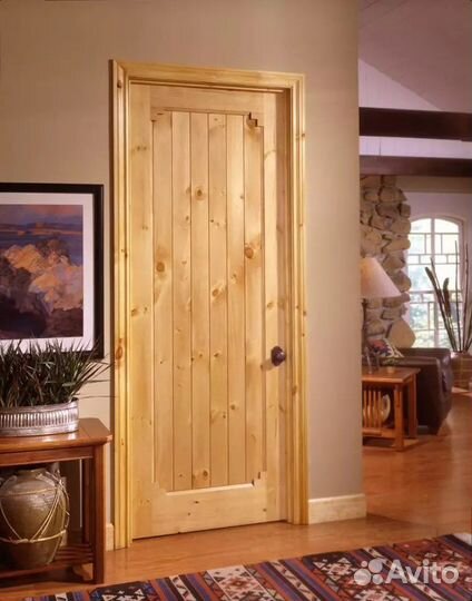 Дверь из массива дерева