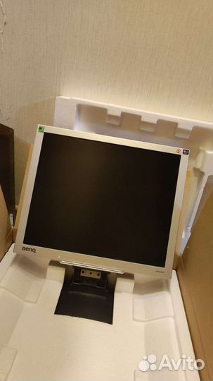 Монитор Benq 19